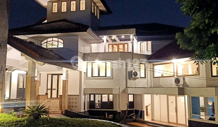 Dijual Ruang Usaha Luas Dengan Harga Dibawah Pasaran