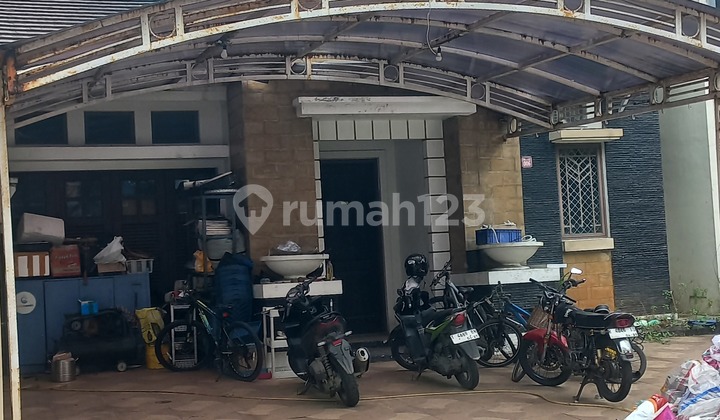 For Sale House Near Grand Wisata Mall Land Area 200 M2