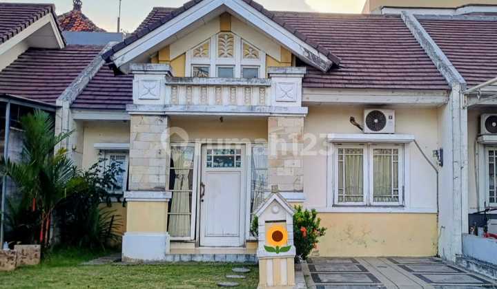 House for Sale Grand Wisata Area 120 m2 House for Sale Grand Wisata Area 120 m2