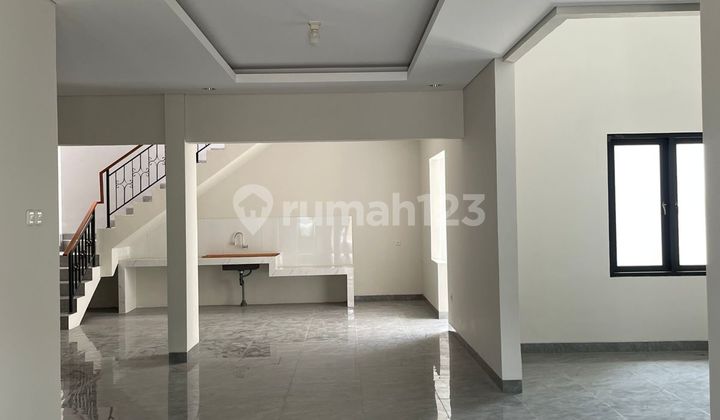 Dijual Cepat Rumah Siap Huni-kota Wisata]cibubur,bekasi,bogor,depok,bsd,tebet,pancoran,radio Dalam,cipete,kemang