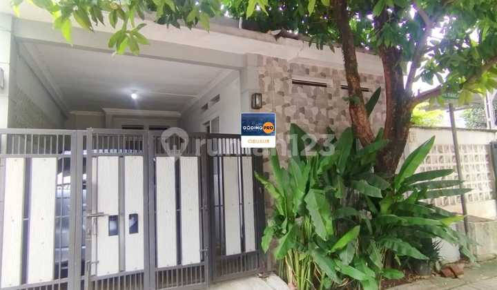 Dijual Rumah 2Lt Rapih & Siap Huni Cibubur Country ]Cibubur,Bekasi,Depok,Bogor,Bsd,Jakarta Selatan,Tebet,Citragran