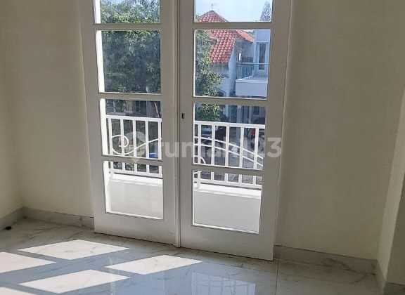 Barang Langka Di Kota Wisata‼️‼️di Jual Di Bawah 1,9 M Rumah Cakep Full Renov Siap Huni..