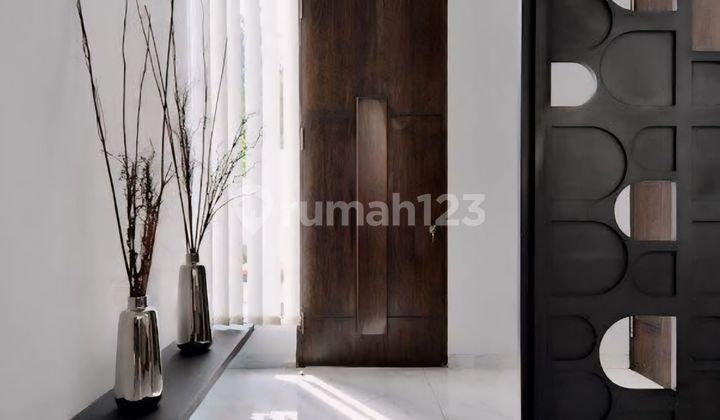 Dijualrumah 2 Lantai Ada Kolam Renang Di Second Boulevard Kota Wisata 2