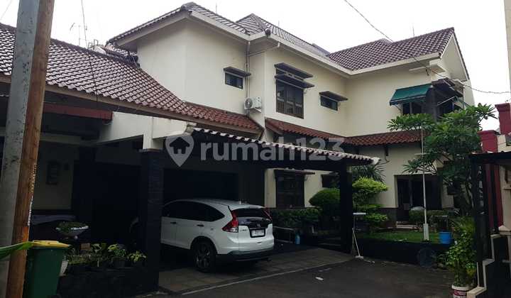 Dijual Rumah Mewah Dengan Kolam Renang Di Sukmajaya Depok