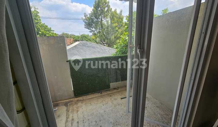 Rumah Hook 2 Lantai, Furnished Dicasa39 Townhouse Cibubur Jl. Pulo, Leuwinanggung, Tapos, Depok 2