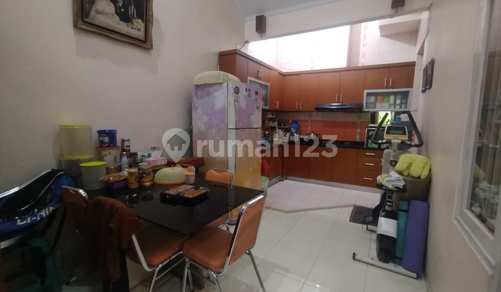 Rumah Poris 2 Lantai Siap Huni Jalanan Lebar 3 Mobil 2