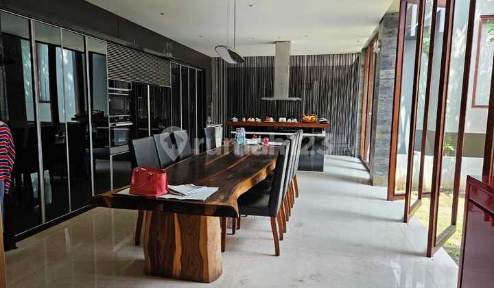 Dijual Rumab Mewah Puri Indah 2