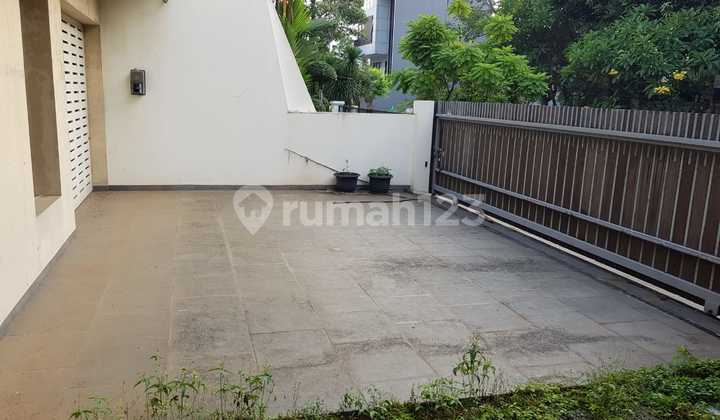 Dijual Rumah Hoek 3 Lantai Permata Buanaa 2