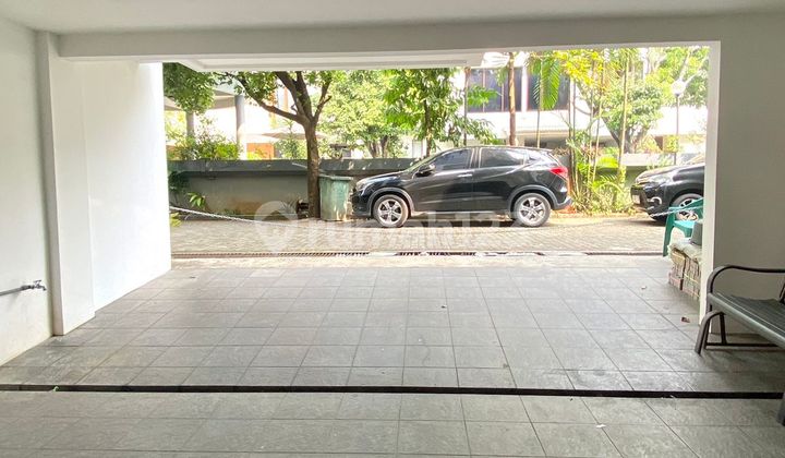 Rumah Modern Futuristik 2