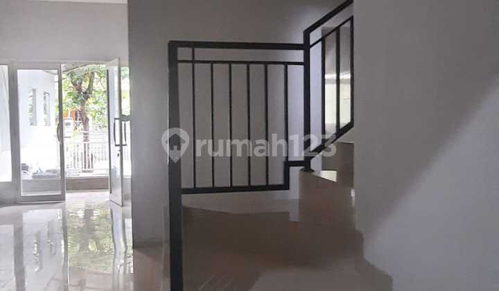DIJUAL / DISEWAKAN RUMAH MINIMALIS 2LT DI PRAPEN INDAH