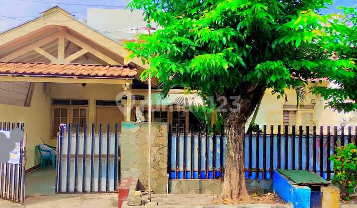 DIJUAL RUMAH SIAP HUNI HANYA 9JT/M2 DI KUTISARI INDAH UTARA