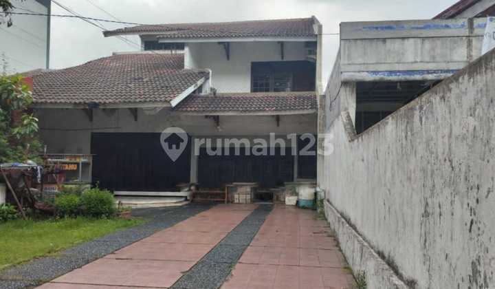 DIJUAL RUMAH 2LT DI RAYA TENGGILIS DIJUAL RUMAH 2LT DI RAYA TENGGILIS