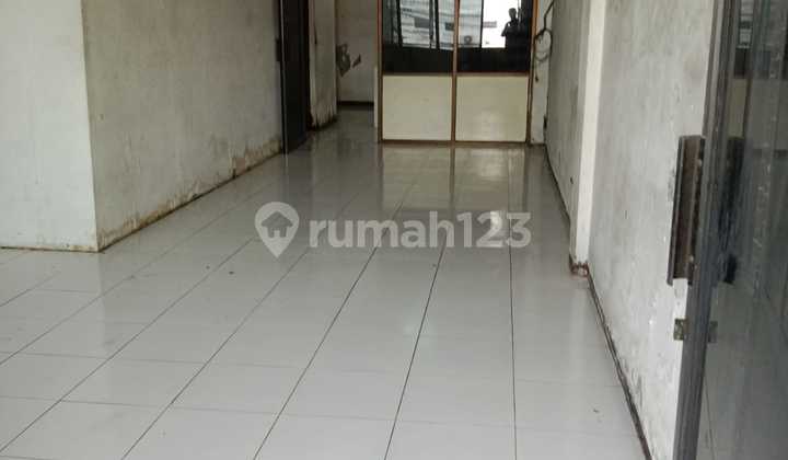 FOR SALE 4-STORY SHOPHOUSE READY TO USE IN CITY CENTER WITH STRATEGIC LOCATION 2