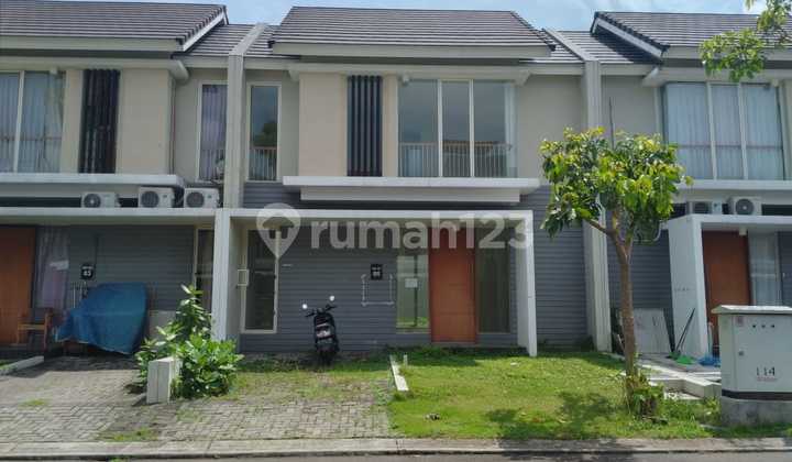 Dijual Rumah Siap Huni di Main Road Northwest Park Tipe Arcazia, Citraland 