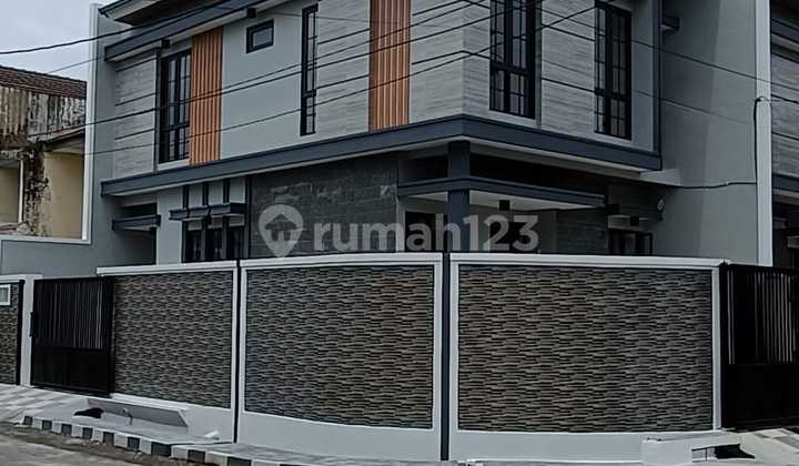 DIJUAL RUMAH GRESS MINIMALIS KONTEMPORER HANYA SELANGKAH KE RAYA MERR 1