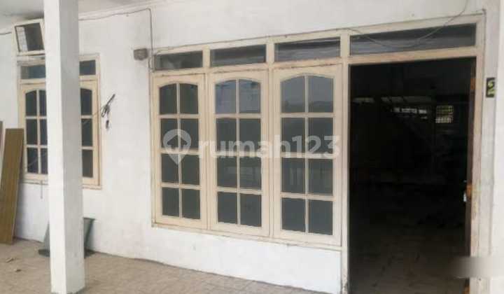 OLD HOUSE FOR SALE READY TO OCCUPY IN NORTH KUTISARI INDAH 2