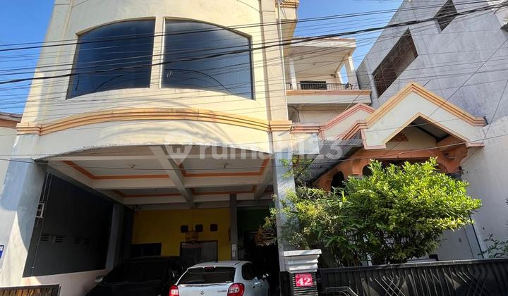 FOR SALE 3-STORY OFFICE HOUSE ON JL. VETERAN, ACROSS FROM SEMEN GRESIK