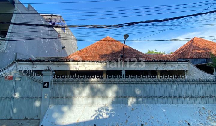 DIJUAL RUMAH UNDER MARKET DI JANTUNG KOTA SURABAYA