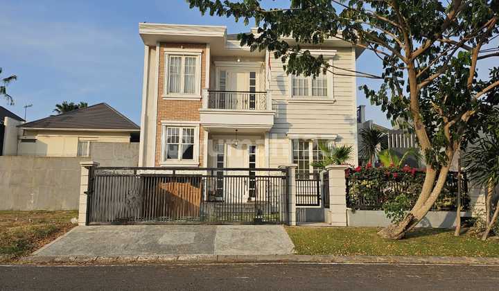 For Sale Bary Gress Ready-to-Live House in Royal Residence Outside the Richmond Cluster, Surabaya 1