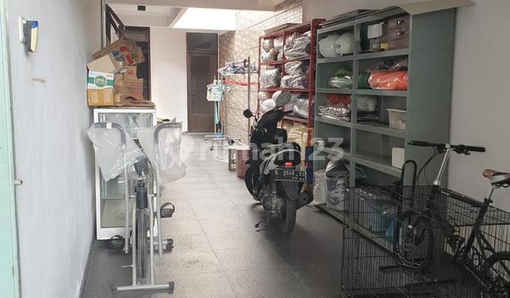 DIJUAL RUMAH SIAP HUNI DENGAN BENTUK TANAH LITTRE L DI KUTISARI INDAH UTARA