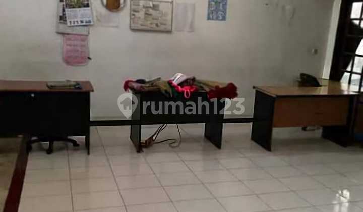 DIJUAL RUMAH 2LT DI RAYA TENGGILIS 2