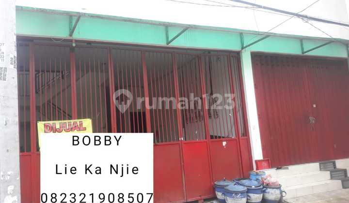 FOR SALE 2-STORY HOUSE + READY-TO-USE SHOP IN PETEMON, WEST SURABAYA AREA 1