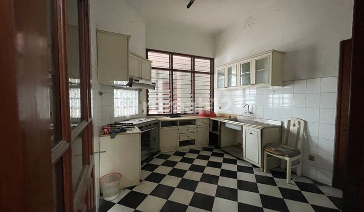 Dijual Rumah 2 Lantai di Raya Margorejo, Surabaya 2