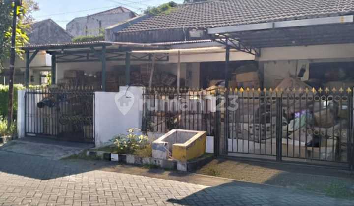 DIJUAL/DISEWAKAN RUMAH SIAP HUNI TERAWAT DI KUTISARI INDAH SELATAN