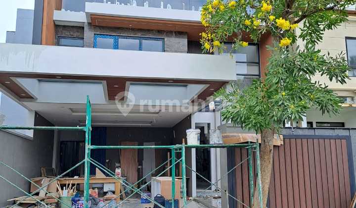 FOR SALE PREMIUM SPEC 3-STORY HOUSE IN WOODLAND, CITRALAND 1