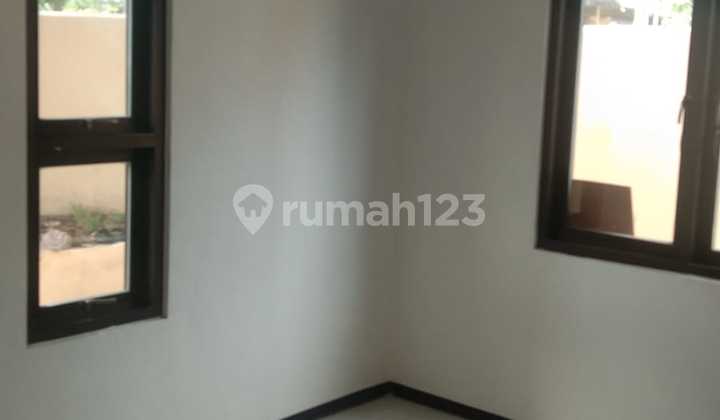DISEWAKAN ATAU DIJUAL RUMAH DI RUNGKUT MAPAN TENGAH 2