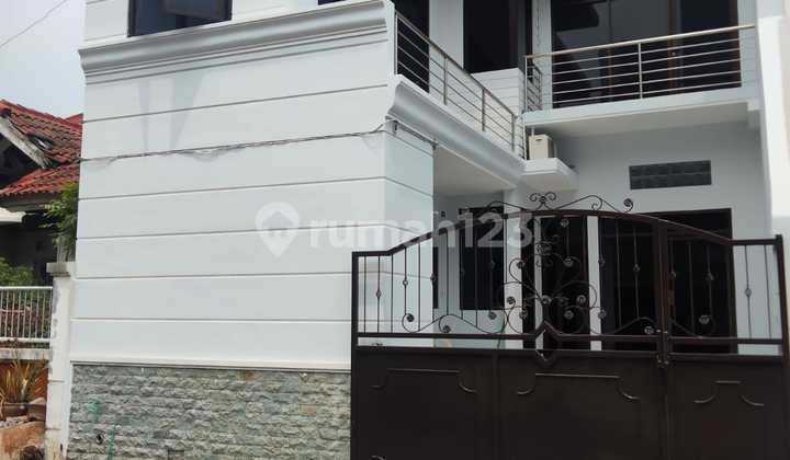 Dijual Rumah Baru Lokasi Strategis Dekat Pakuwon City