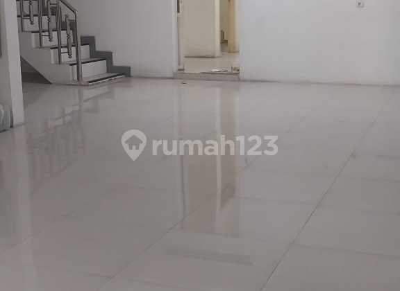 FOR RENT 3-STORY HOUSE READY TO OCCUPY IN RAYA NGINDEN SUITABLE FOR RESIDENCE OR BUSINESS HOUSE