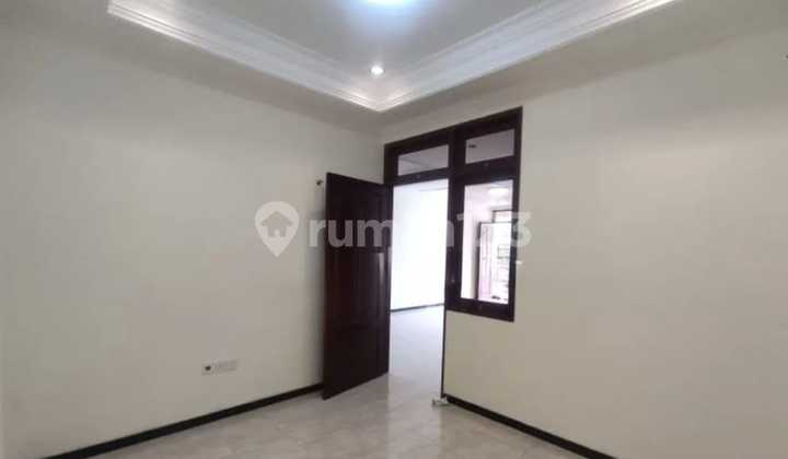 FOR SALE 1.5-STORY HOUSE, READY TO OCCUPY & WELL-MAINTAINED IN SOUTH KUTISARI 2