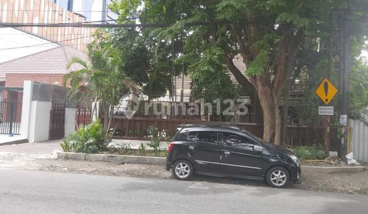 Dijual Rumah 1,5 Lantai di Raya Jemursari Surabaya