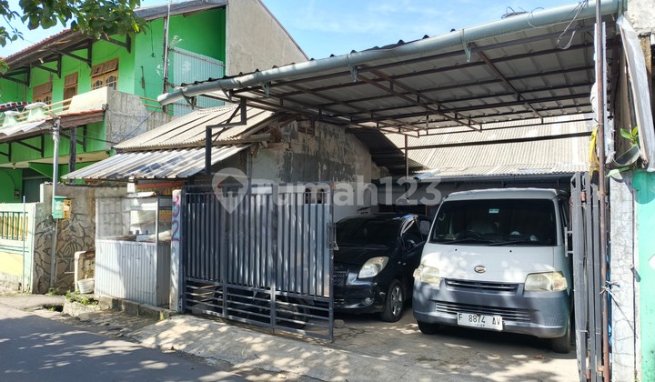 Rumah Depan Jalan Raya Dekat Pandu Raya dan Pajajaran Rumah Depan Jalan Raya Dekat Pandu Raya dan Pajajaran