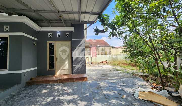 Spacious House for Rent in Bukit Cimanggu City, Bogor, with Air Conditioning.