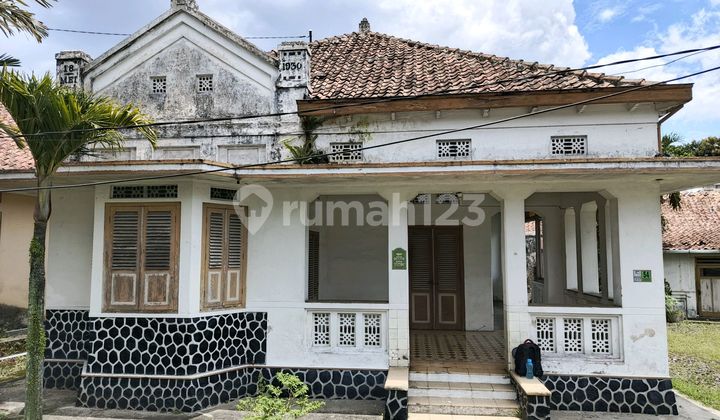 Rumah Hook Luas Jalan Utama Gunung Batu Deket Stasiun Bogor Rumah Hook Luas Jalan Utama Gunung Batu Deket Stasiun Bogor