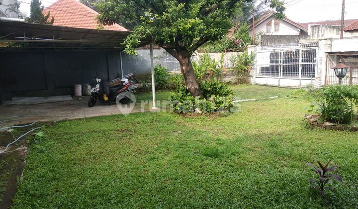 Nice House in Central Bogor Near Bogor Palace Nice House in Central Bogor Near Bogor Palace