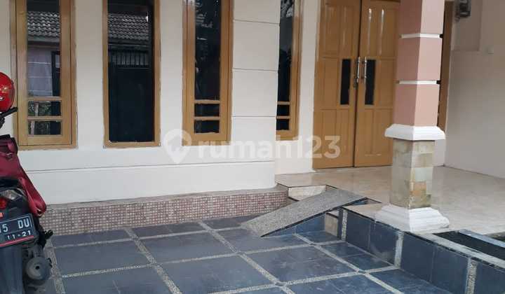 Two-Story Renovated House Ready to Occupy with SHM Near IPB Dramaga Campus