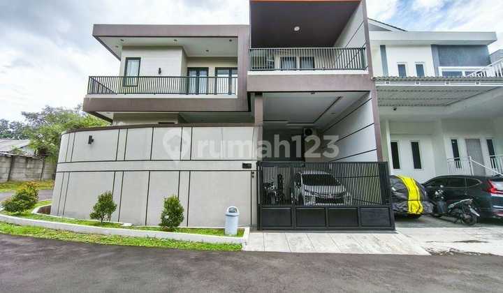 Luxury Furnished 2-Story Hook House in Bogor Nirwana Residence Luxury Furnished 2-Story Hook House in Bogor Nirwana Residence