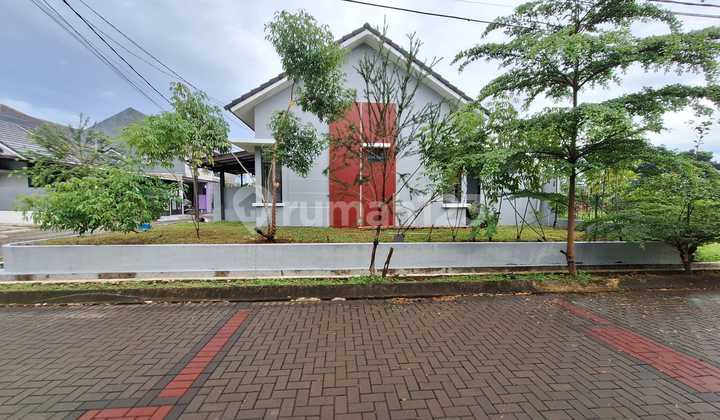 Hook House for Rent in Cluster Savana Botheo Bcc 2