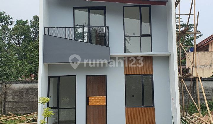 Eco-Friendly House Near Bogor Station in Gunung Batu 2