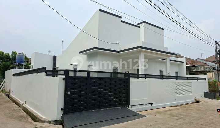 Rumah Mewah Bangunan Baru Tanah Luas Hook Bebas Banjir.dekat Dengan Area Publik