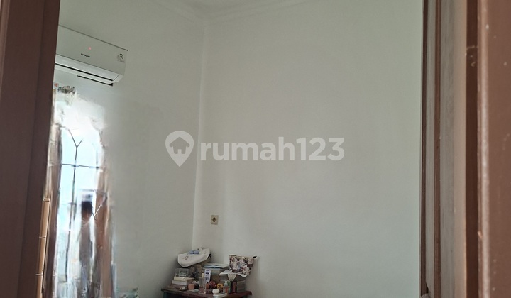 Rumah 2 Lantaistrategis bisa untuk Usaha Dekat Jalan Utama 2