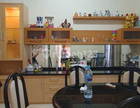 Rumah Bagus & Rapih di Sewakan Bangunan 3 Lt 2