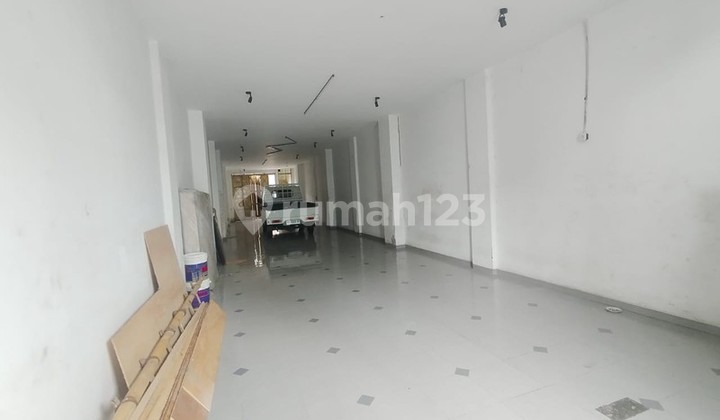 For Rent Strategic 2-Story Shop House, Perfect for Business in Samirono, Caturtunggal, Depok, Sleman. 2