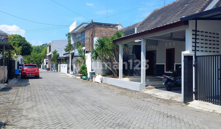 RUMAH SIAP HUNI DI KOMPLEK AYODHYA CITRA MAGUWO 2