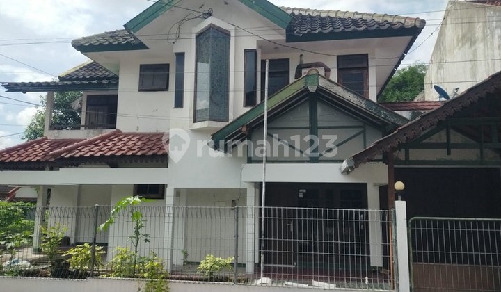 Disewakan Rumah Tinggal 2 Lantai Strategis di Perum. Griya Perwita Asri, Ringroad Utara