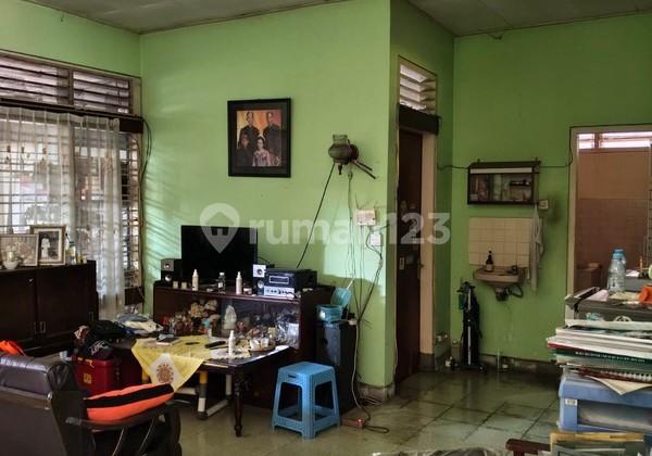 Rumah Strategis 9 Kamar Tidur di Pusat Kota Yogyakarta , Cocok untuk Kost atau Hunian Besar 2