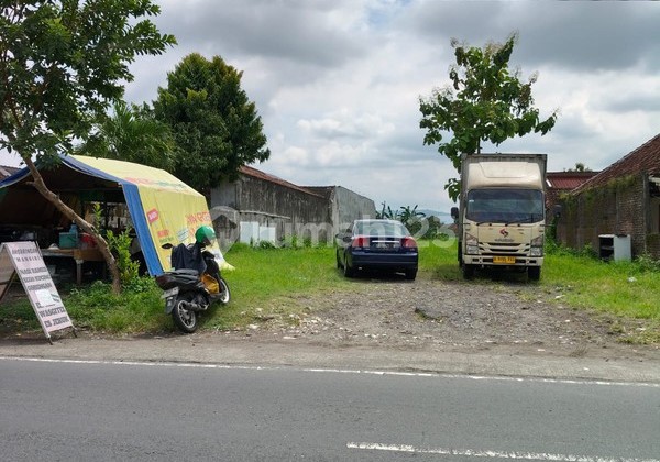 Disewakan Tanah 1804 Meter Persegi Strategis di Jl. Candi Sambisari, Purwomartani, Kalasan, Sleman